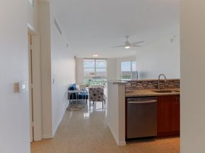 806 E Windward Way 405, Lantana FL 33462