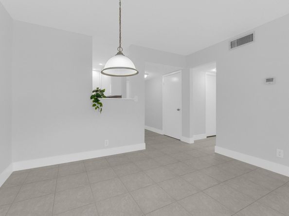 200 Jacaranda Country Club 3c, Plantation FL 33324