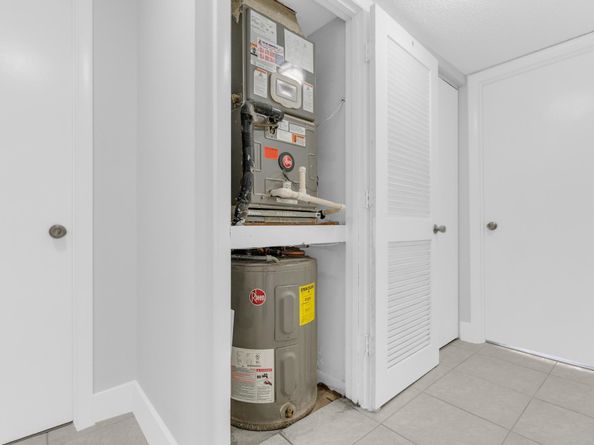 200 Jacaranda Country Club 3c, Plantation FL 33324