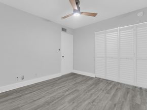 200 Jacaranda Country Club Drive 3c, Plantation FL 33324