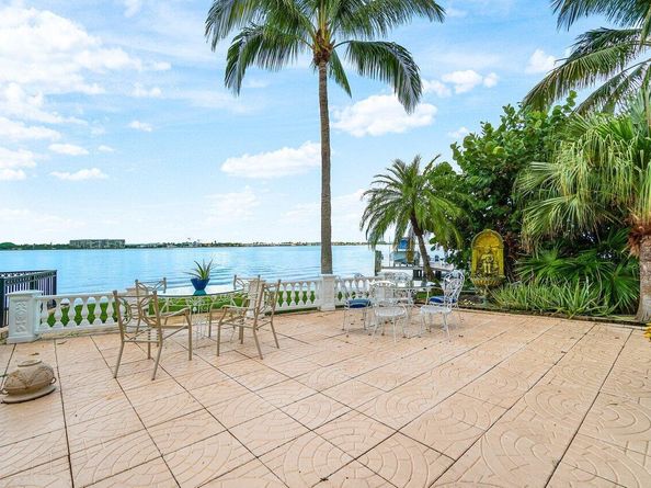 1010 Pine Point Road, Singer Island FL 33404