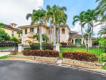 1010 Pine Point Road