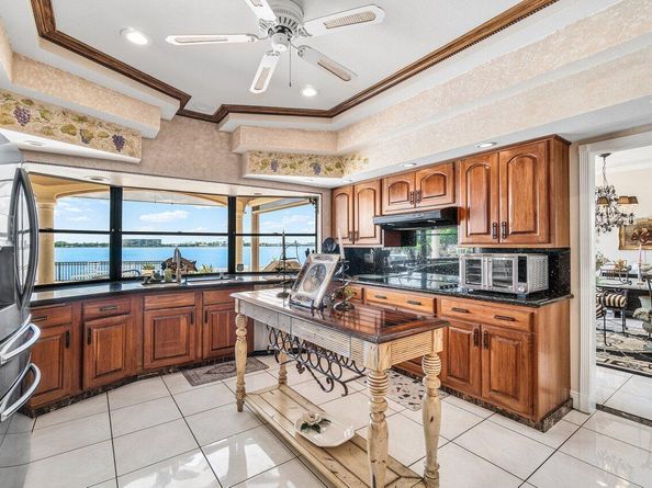 1010 Pine Point Road, Singer Island FL 33404