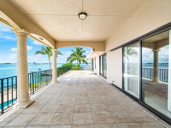 1010 Pine Point Road, Singer Island FL 33404