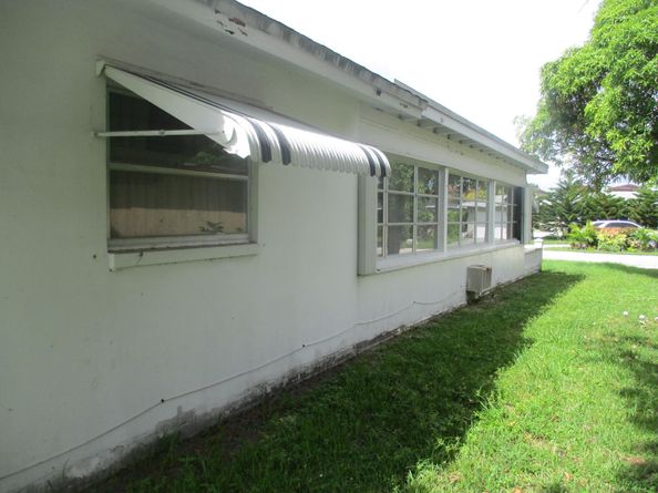 4955 NW 55th St, Tamarac FL 33319