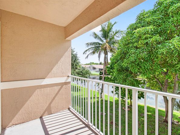 6240 NW 41st Terrace, Coconut Creek FL 33073