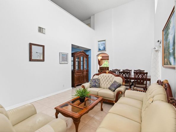 6240 NW 41st Terrace, Coconut Creek FL 33073