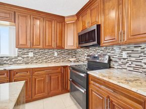 6240 NW 41st Terrace, Coconut Creek FL 33073