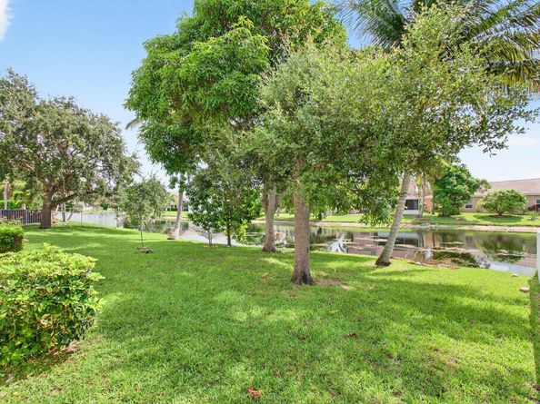 6240 NW 41st Terrace, Coconut Creek FL 33073