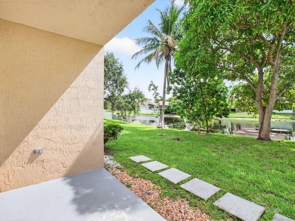 6240 NW 41st Terrace, Coconut Creek FL 33073