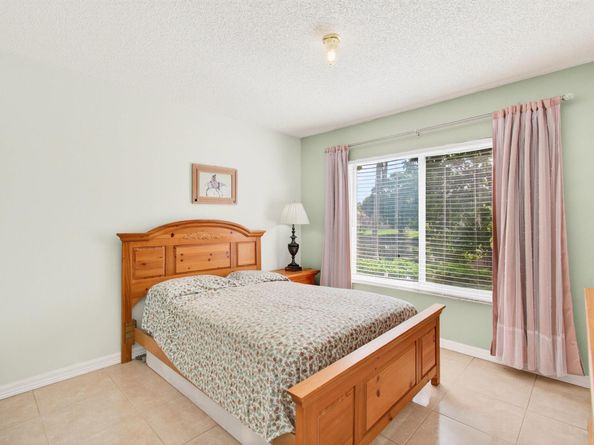 6240 NW 41st Terrace, Coconut Creek FL 33073