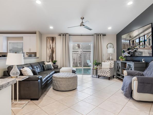 3950 SW 72nd Drive, Davie FL 33314