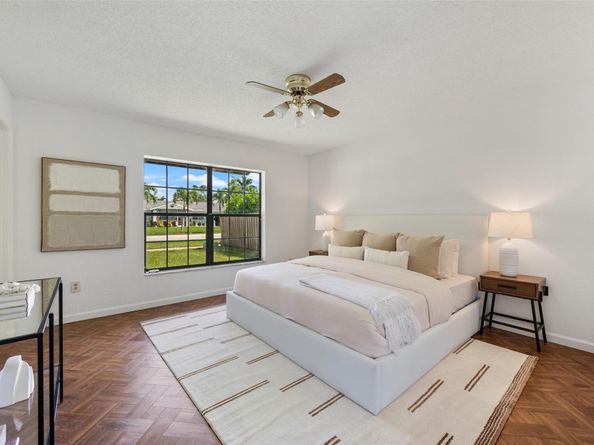 12520 SW 10th Ct, Davie FL 33325