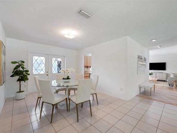 12520 SW 10th Ct, Davie FL 33325