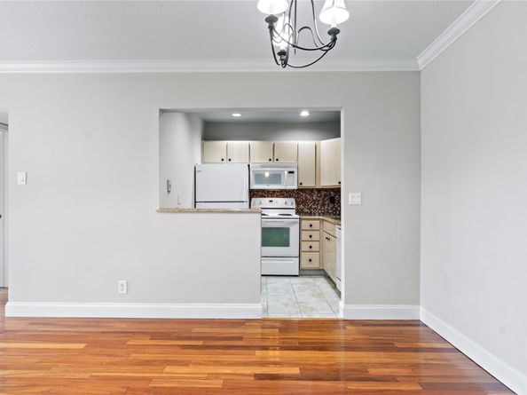 140 Cypress Club Dr 414, Pompano Beach FL 33060