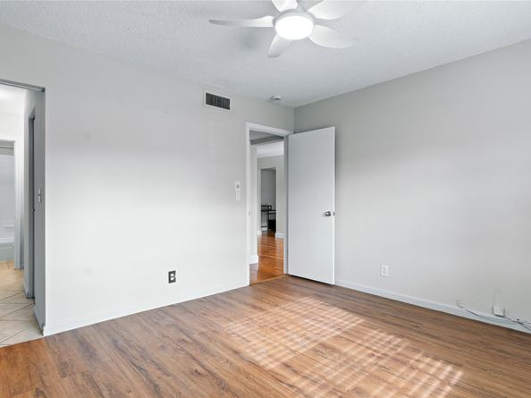 140 Cypress Club Dr 414, Pompano Beach FL 33060