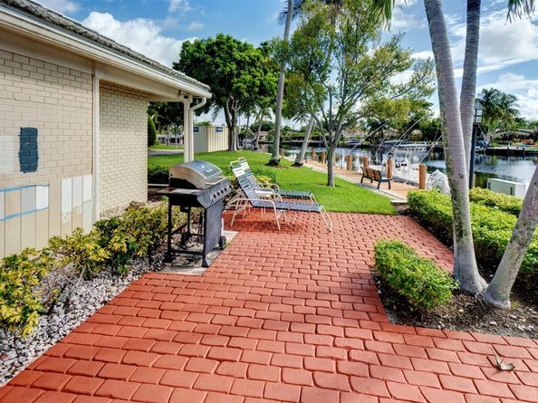 140 Cypress Club Dr 414, Pompano Beach FL 33060