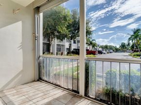140 Cypress Club Dr 414, Pompano Beach FL 33060