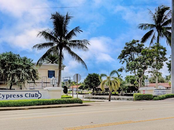 140 Cypress Club Dr 414, Pompano Beach FL 33060