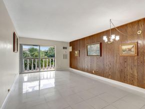 148 Yacht Club Drive 5, North Palm Beach FL 33408
