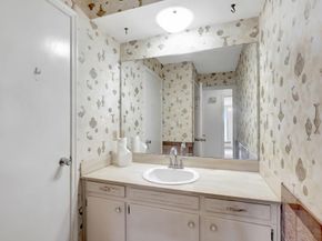 148 Yacht Club Drive 5, North Palm Beach FL 33408