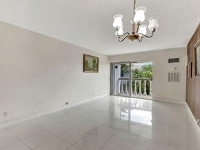 148 Yacht Club Drive 5, North Palm Beach FL 33408