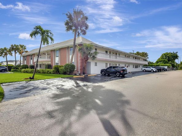 148 Yacht Club Drive 5, North Palm Beach FL 33408