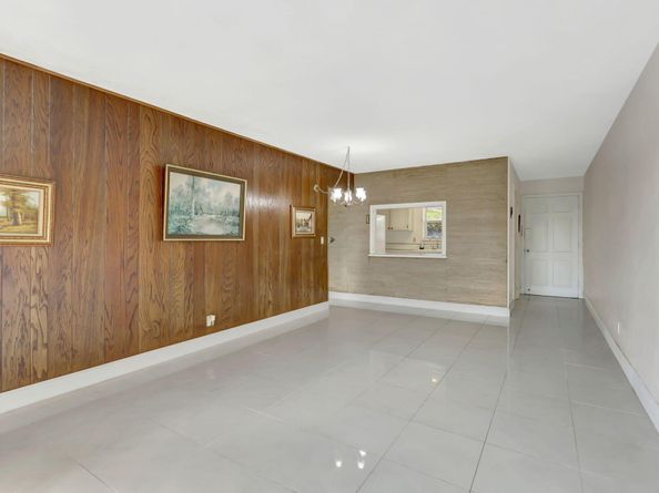 148 Yacht Club Drive 5, North Palm Beach FL 33408