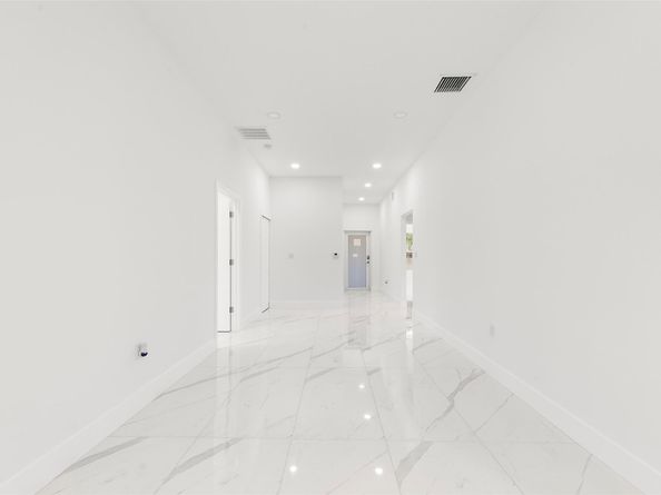 2407 NW 8th st, Fort Lauderdale FL 33311