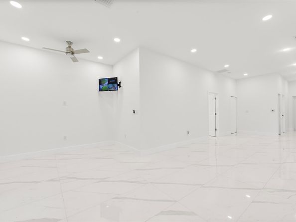 2407 NW 8th st, Fort Lauderdale FL 33311