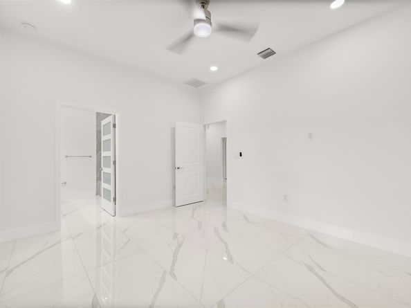 2407 NW 8th st, Fort Lauderdale FL 33311