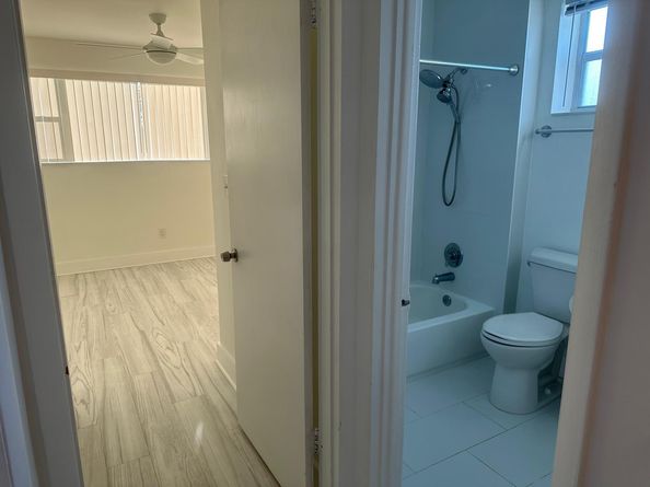 1005 SW 15th Ave 4, Fort Lauderdale FL 33312