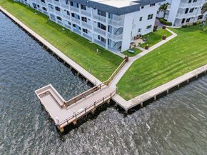 110 Shore Court 1140, North Palm Beach FL 33408