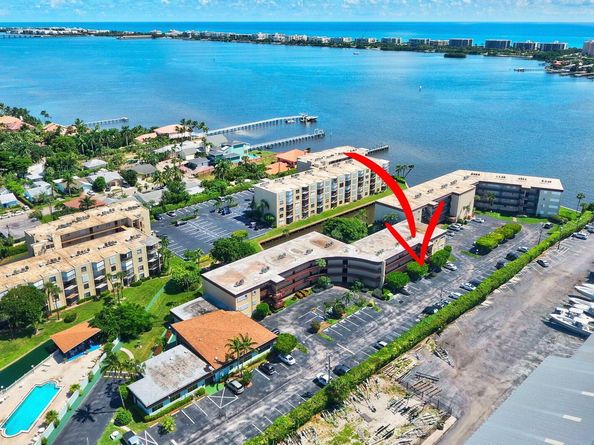 200 Waterway Drive S 108, Lantana FL 33462