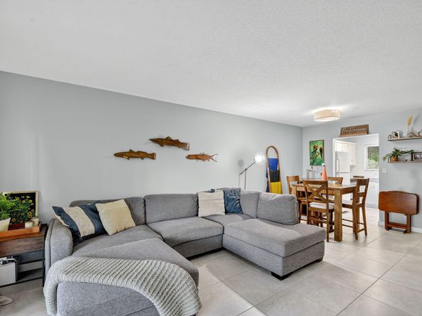 200 Waterway Drive S 108, Lantana FL 33462