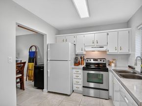 200 Waterway Drive S 108, Lantana FL 33462