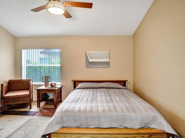 5724 NW 100TH Way, Coral Springs FL 33076