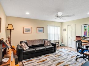 5724 NW 100TH Way, Coral Springs FL 33076
