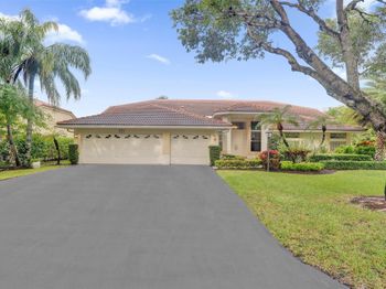 5724 NW 100TH Way