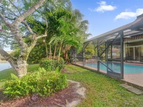 5724 NW 100TH Way, Coral Springs FL 33076
