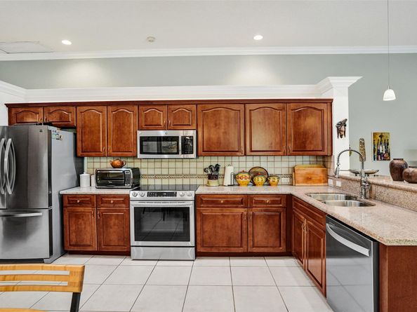 5724 NW 100TH Way, Coral Springs FL 33076