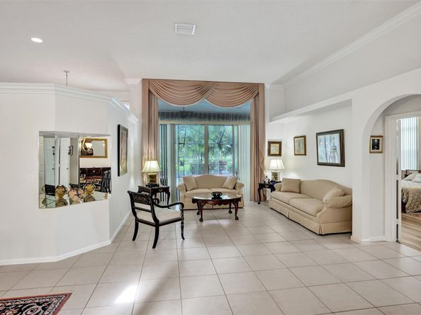 5724 NW 100TH Way, Coral Springs FL 33076