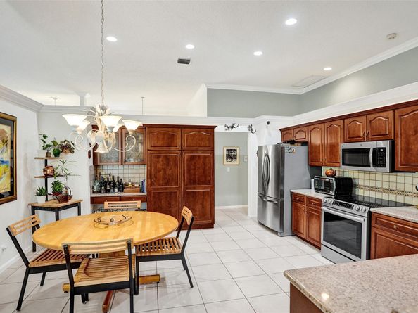 5724 NW 100TH Way, Coral Springs FL 33076
