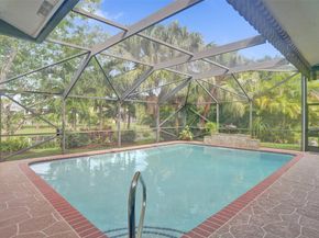 5724 NW 100TH Way, Coral Springs FL 33076