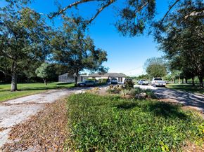 13528 N 6th Court N, Loxahatchee Groves FL 33470