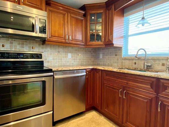 725 Lori Drive 312, Palm Springs FL 33461