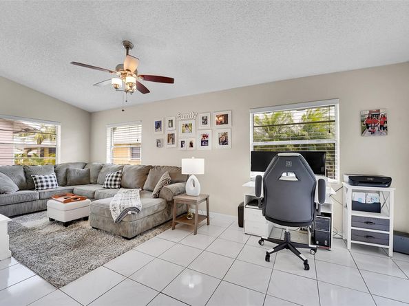 3312 Justin Circle, West Palm Beach FL 33417