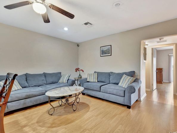 162 Coventry G, West Palm Beach FL 33417