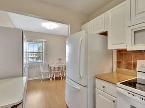 162 Coventry G, West Palm Beach FL 33417