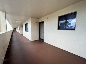 3154 Via Poinciana 306, Lake Worth FL 33467